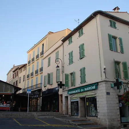 Apartment Sortie 44 - Newly Renovated 1 Bedroom, Center Of Old *